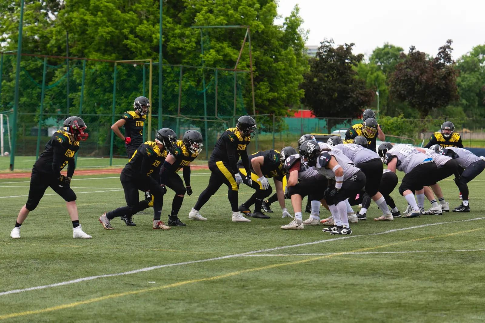 Linia Bucharest Titans pregătită pentru snap